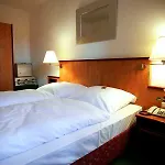 Astor Hotel