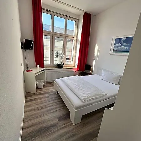 Astor 3*