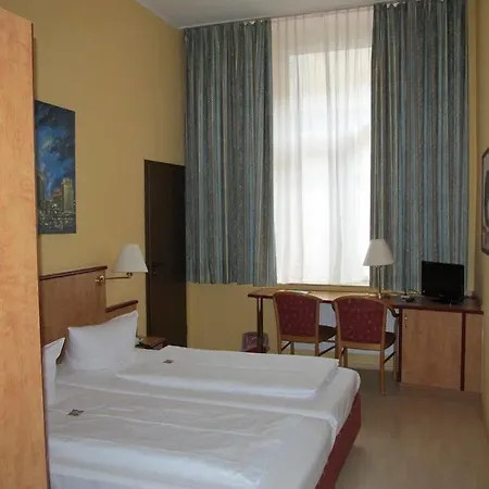 Hotel Astor 3*